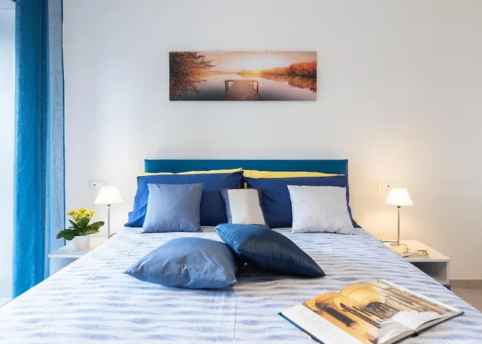 Rossana, By Short Holidays *