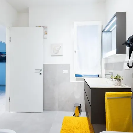 Rossana, By Short Holidays Болонья